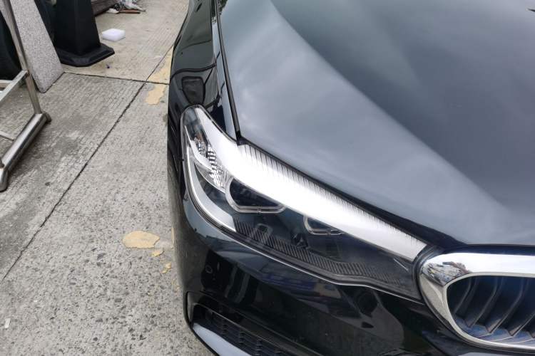 Used BMW 5 Series 2019 530Li Leading Model M Sport Package Right Front Headlight