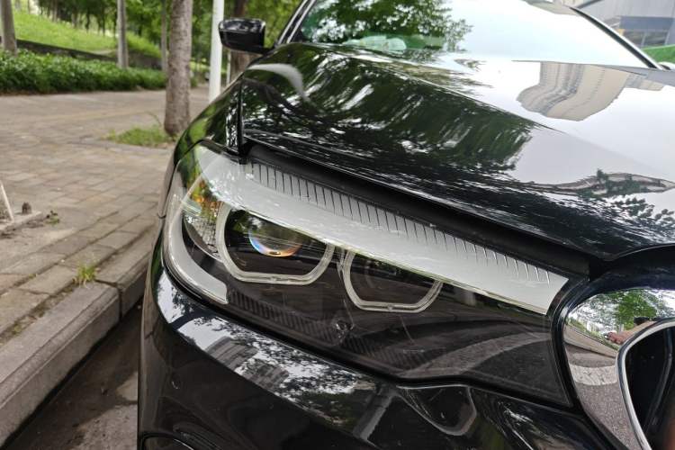 Used BMW 5 Series 2019 Restyled 525Li M Sport Package Right Front Headlight