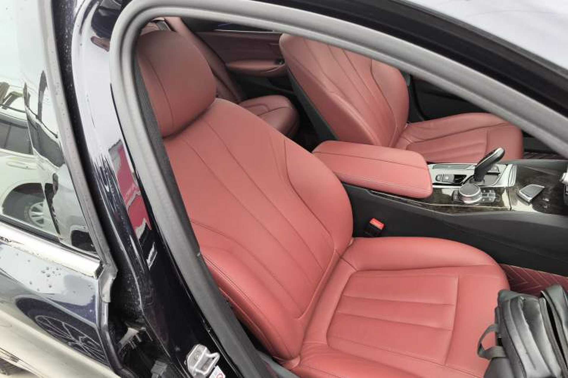 Used BMW 5 Series 2019 530Li Leading Model M Sport Package Right Front Seat