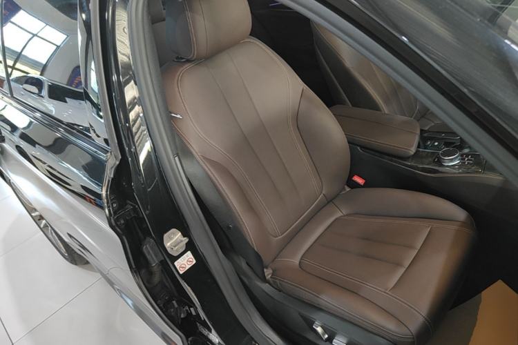 Used BMW 5 Series 2019 Restyled 525Li M Sport Package Right Front Seat