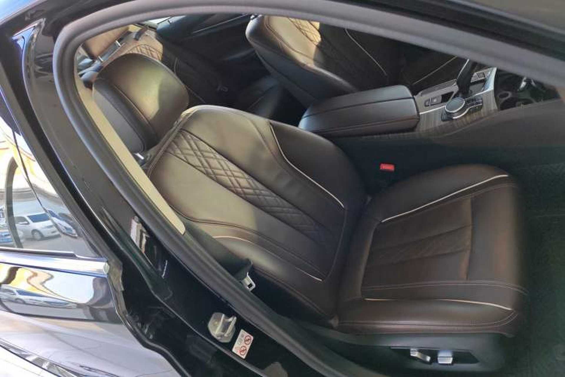 Used BMW 5 Series 2019 Facelifted 530Li Leading Edition Luxury Package Right Front Seat