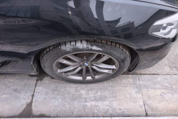 Used BMW 5 Series 2019 525i M Sport Package Right Front Wheel Hub