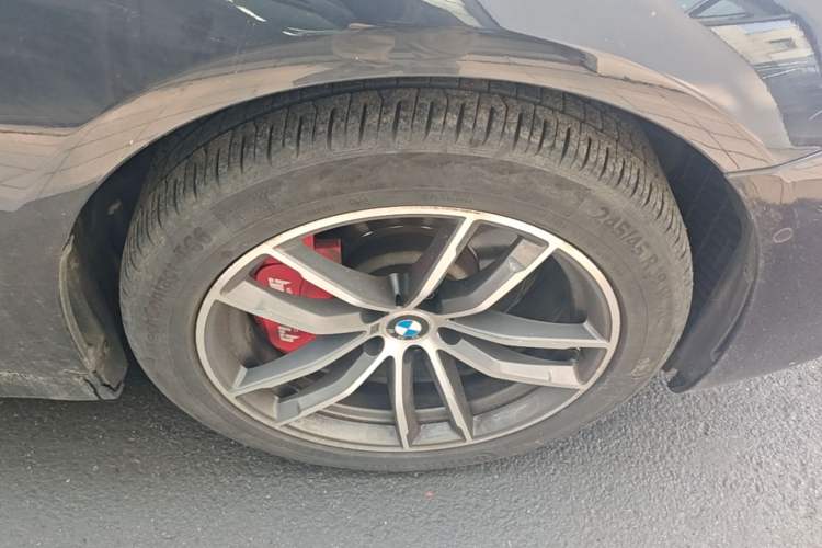 Used BMW 5 Series 2019 Restyled 525Li M Sport Package Right Front Wheel Hub