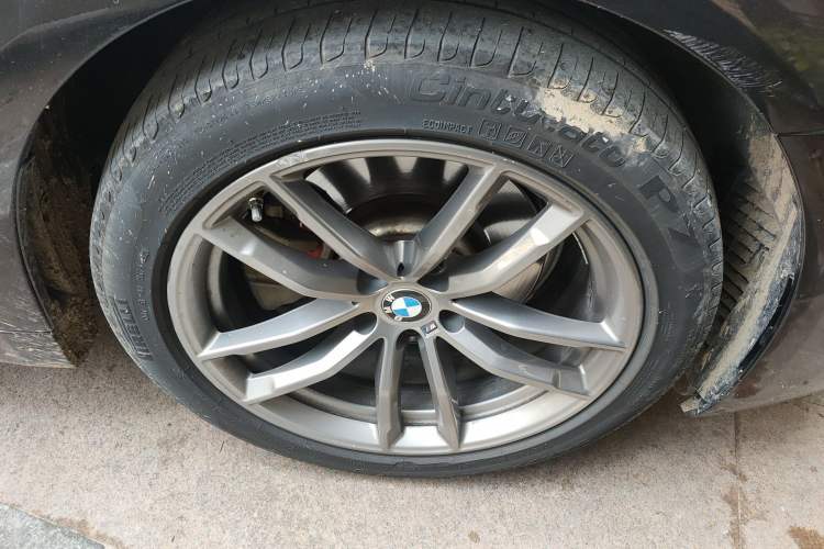 Used BMW 5 Series 2019 525i M Sport Package Right Front Wheel Hub