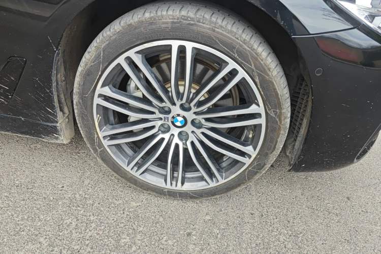 Used BMW 5 Series 2019 530Li Leading Model M Sport Package
