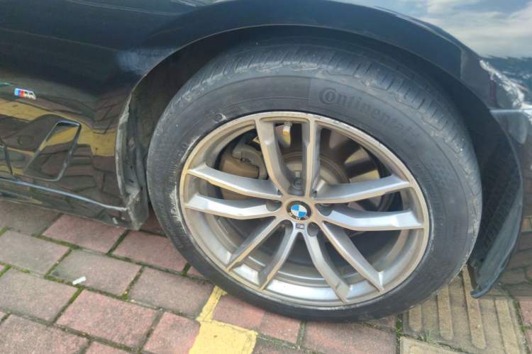 Used BMW 5 Series 2019 Restyled 525Li M Sport Package Right Front Wheel Hub