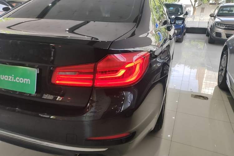 Used BMW 5 Series 2019 Facelifted 525Li Luxury Package Right Rear Taillight