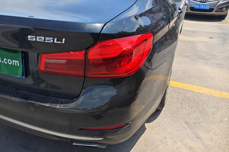 Used BMW 5 Series 2019 Facelifted 525Li Luxury Package Right Rear Taillight
