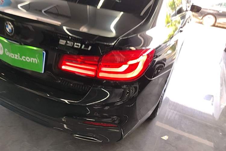 Used BMW 5 Series 2019 530Li Leading Model M Sport Package Right Rear Taillight