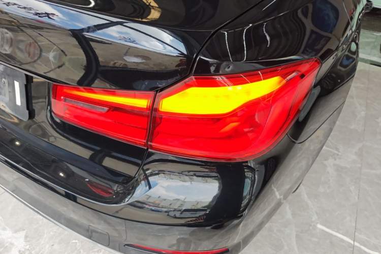 Used BMW 5 Series 2019 525Li Luxury Package Right Rear Taillight
