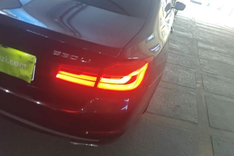 Used BMW 5 Series 2019 530Li Luxury Edition Premium Package Right Rear Taillight
