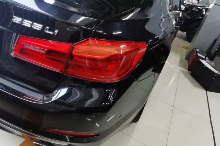 Used BMW 5 Series 2019 Facelifted 525Li Luxury Package Right Rear Taillight
