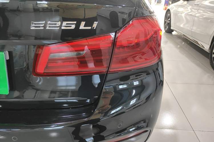 Used BMW 5 Series 2019 Restyled 525Li M Sport Package Right Rear Taillight