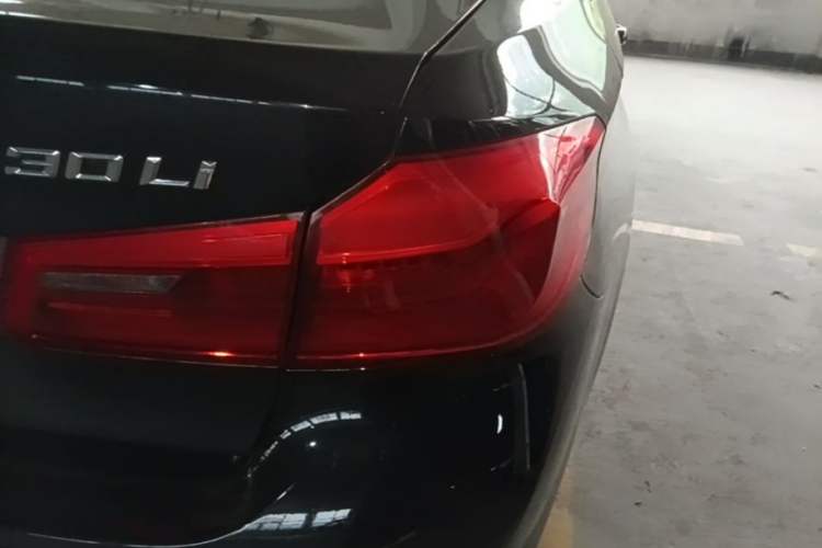Used BMW 5 Series 2019 530Li Luxury Edition Premium Package Right Rear Taillight