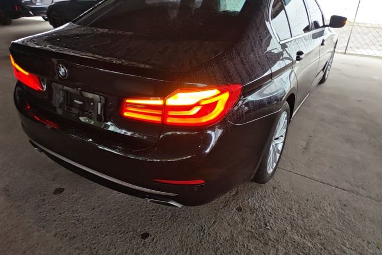 Used BMW 5 Series 2019 Facelifted 530Li Leading Edition Luxury Package Right Rear Taillight