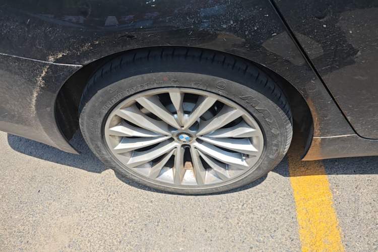 Used BMW 5 Series 2019 Facelifted 525Li Luxury Package Right Rear Wheel Hub
