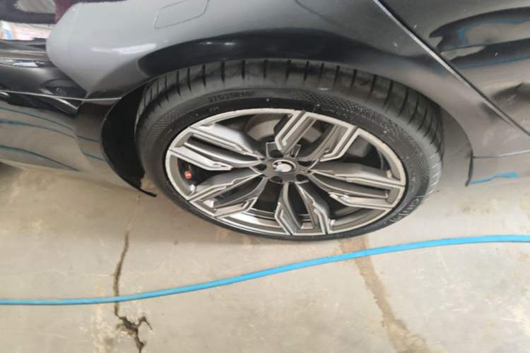 Used BMW 5 Series 2019 525Li M Sport Package Right Rear Wheel Hub