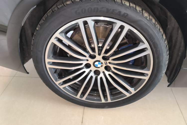 Used BMW 5 Series 2019 530i M Sport Package Right Rear Wheel Hub
