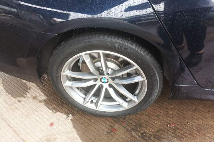 Used BMW 5 Series 2019 525Li M Sport Package Right Rear Wheel Hub