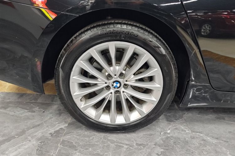 Used BMW 5 Series 2019 Facelifted 525Li Luxury Package Right Rear Wheel Hub