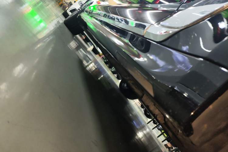 Used BMW 5 Series 2019 530Li Leading Model M Sport Package Right Side Sill