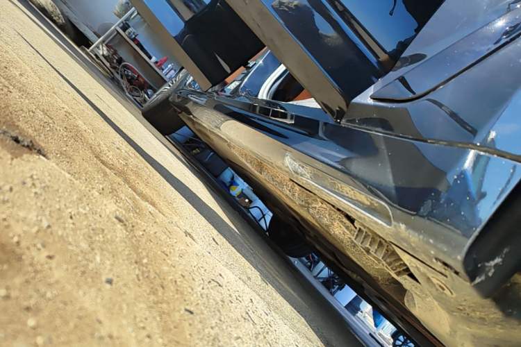 Used BMW 5 Series 2019 530Li Leading Model M Sport Package Right Side Sill