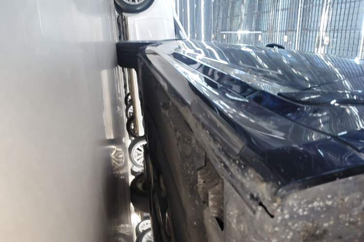Used BMW 5 Series 2019 Restyled 525Li M Sport Package Right Side Sill