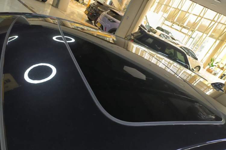 Used BMW 5 Series 2019 Facelifted 525Li Luxury Package Roof