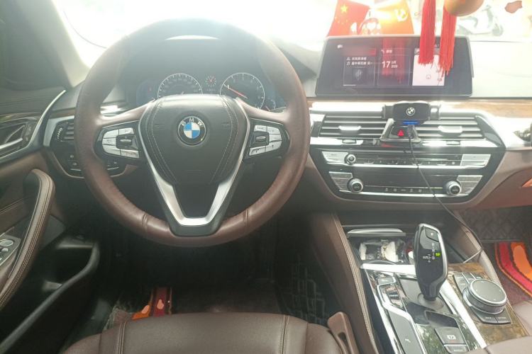 Used BMW 5 Series 2019 525Li Luxury Package Steering Wheel