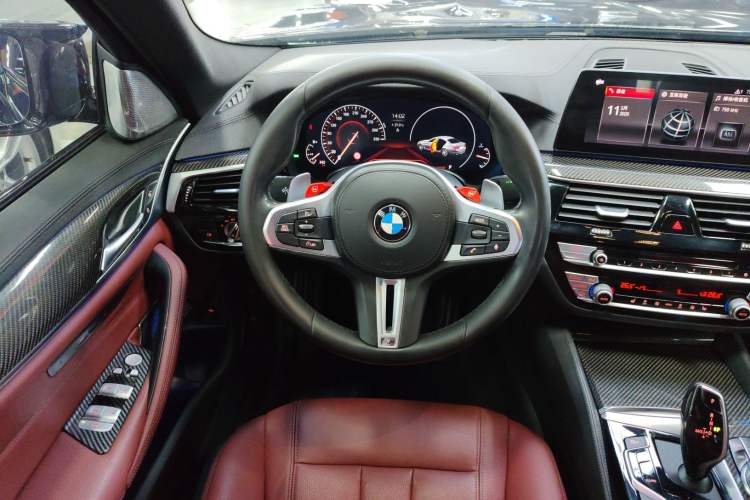 Used BMW 5 Series 2019 Facelifted 530Li Leading Edition M Sport Package Steering Wheel