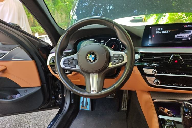 Used BMW 5 Series 2019 525i M Sport Package Steering Wheel