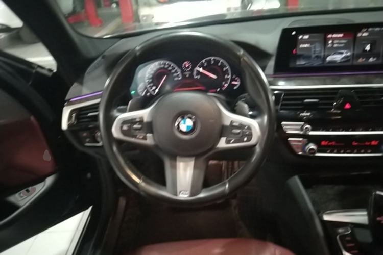 Used BMW 5 Series 2019 530Li Leading Model M Sport Package Steering Wheel
