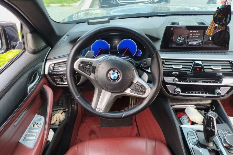 Used BMW 5 Series 2019 Facelifted 530Li Leading Edition M Sport Package Steering Wheel