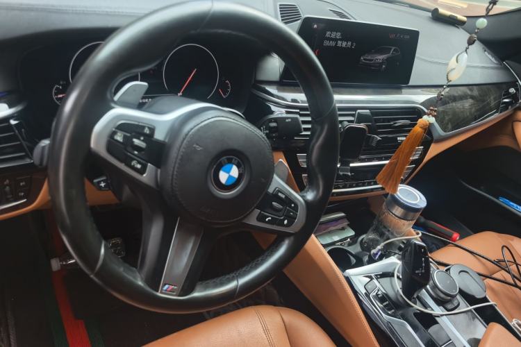 Used BMW 5 Series 2019 530Li Leading Model M Sport Package Steering Wheel