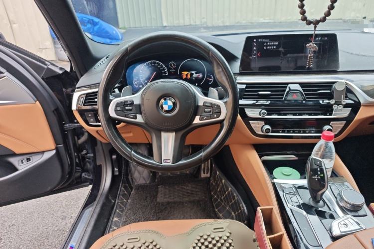 Used BMW 5 Series 2019 530Li Leading Model M Sport Package Steering Wheel