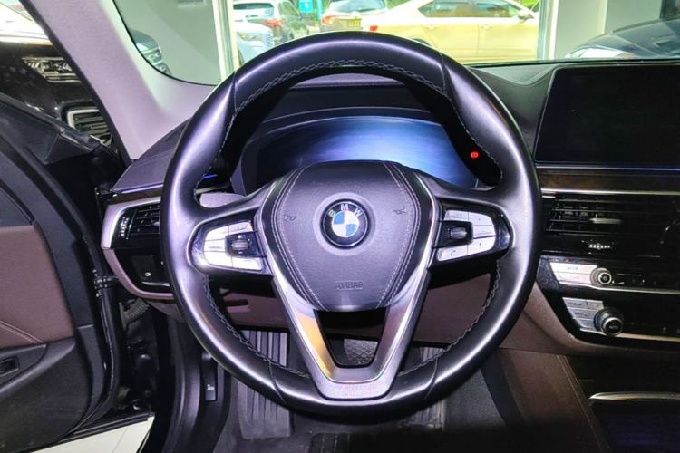 Used BMW 5 Series 2019 Facelifted 525Li Luxury Package Steering Wheel