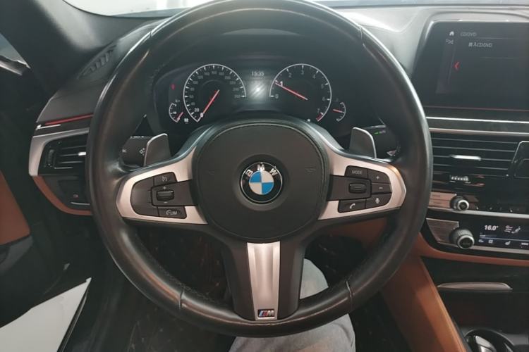 Used BMW 5 Series 2019 Facelifted 530Li Leading Edition M Sport Package Steering Wheel