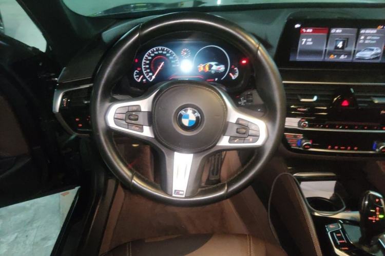 Used BMW 5 Series 2019 525Li M Sport Package Steering Wheel