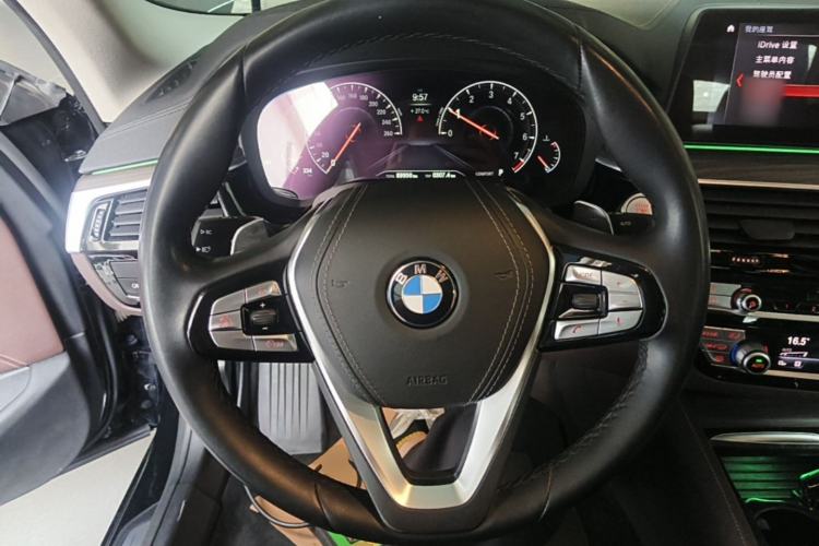 Used BMW 5 Series 2019 Facelifted 530Li Luxury Edition Premium Package Steering Wheel