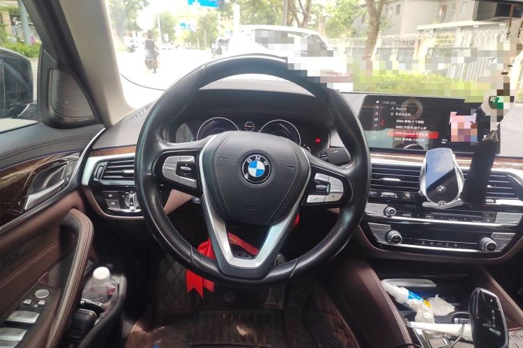 Used BMW 5 Series 2019 525Li Luxury Package Steering Wheel