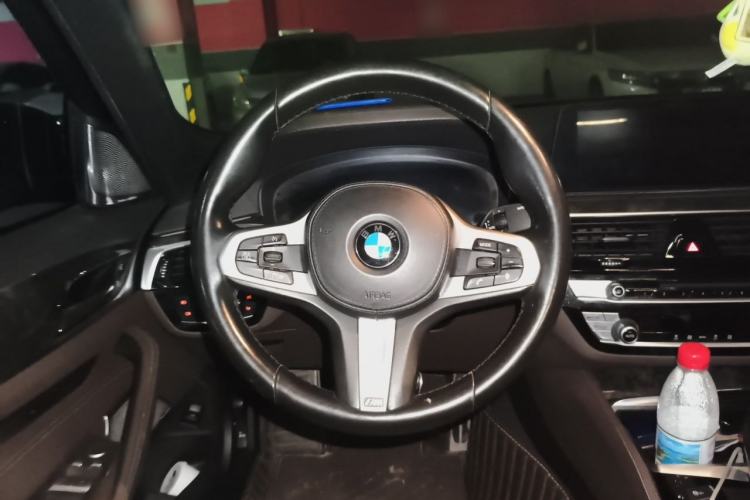 Used BMW 5 Series 2019 525Li M Sport Package Steering Wheel