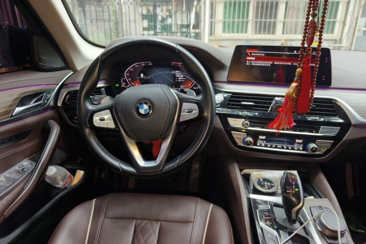 Used BMW 5 Series 2019 Facelifted 530Li Luxury Edition Premium Package Steering Wheel