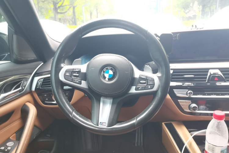 Used BMW 5 Series 2019 530Li Luxury Edition M Sport Package Steering Wheel