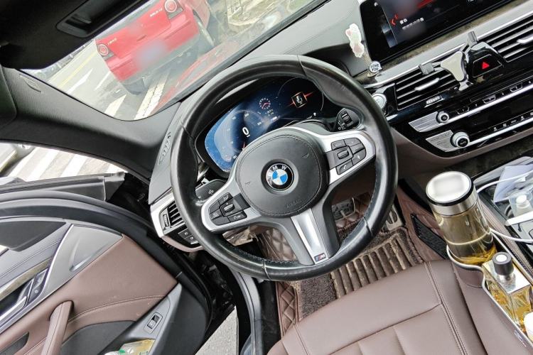 Used BMW 5 Series 2019 525Li M Sport Package Steering Wheel
