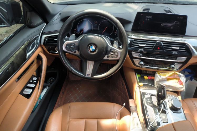 Used BMW 5 Series 2019 530Li Leading Model M Sport Package Steering Wheel