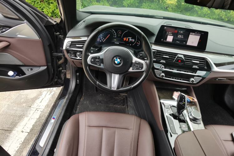 Used BMW 5 Series 2019 525Li M Sport Package Steering Wheel