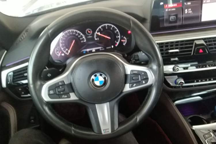 Used BMW 5 Series 2019 525Li M Sport Package Steering Wheel