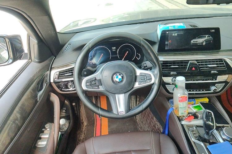 Used BMW 5 Series 2019 525Li M Sport Package Steering Wheel