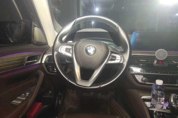 Used BMW 5 Series 2019 530Li Luxury Edition Premium Package Steering Wheel