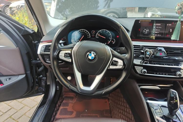 Used BMW 5 Series 2019 Facelifted 525Li Luxury Package Steering Wheel